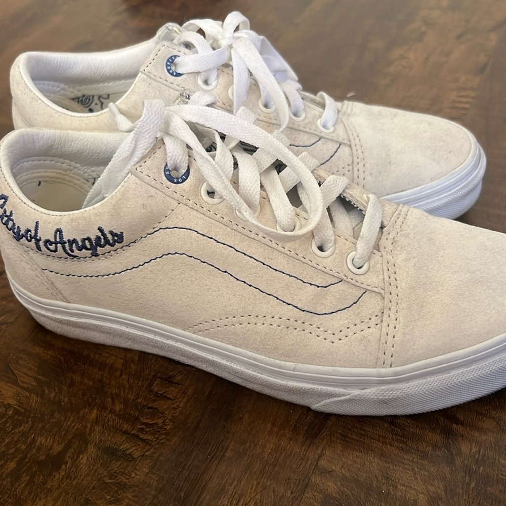 Vans city of angels size 7